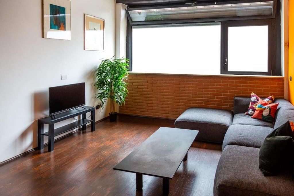 Apartamento 2 Min Da Porta Genova - Elegante Bilocale Milán Exterior foto